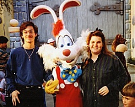 rescan P&S 16 b-day roger rabbit.jpg (39064 bytes)